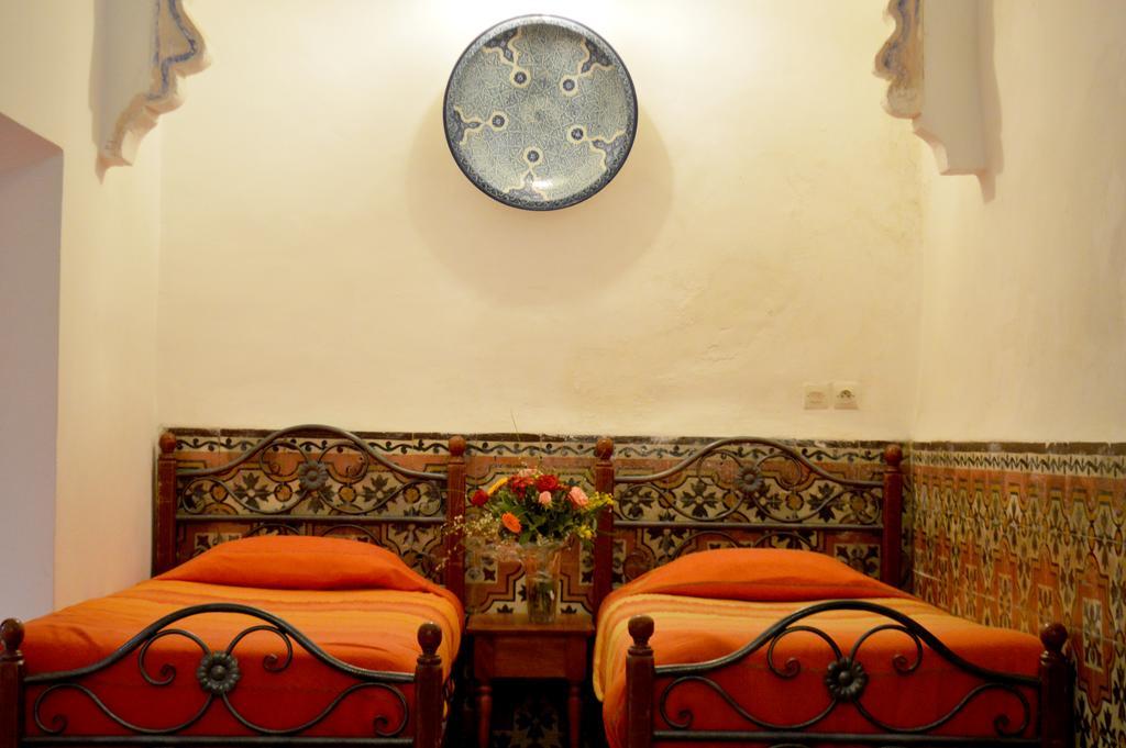 Hotel Dar Ihssane Marrakesh Habitación foto